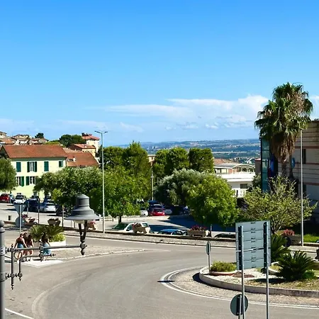 S341 - Sirolo, Nuovo Bilocale In Centro Con Posto Auto Lägenhet *